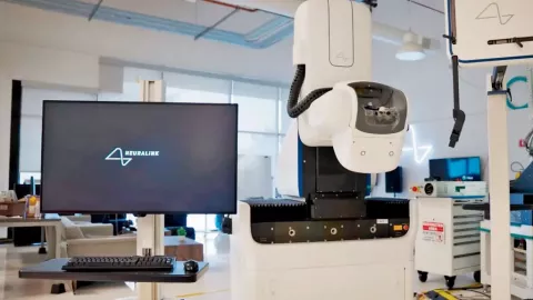 Робот Neuralink начал вживлять электроды сквозь оболочку мозга